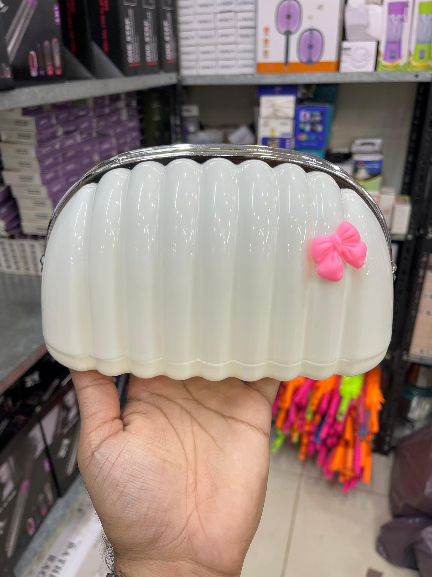 Elegant Shell Tissue Box